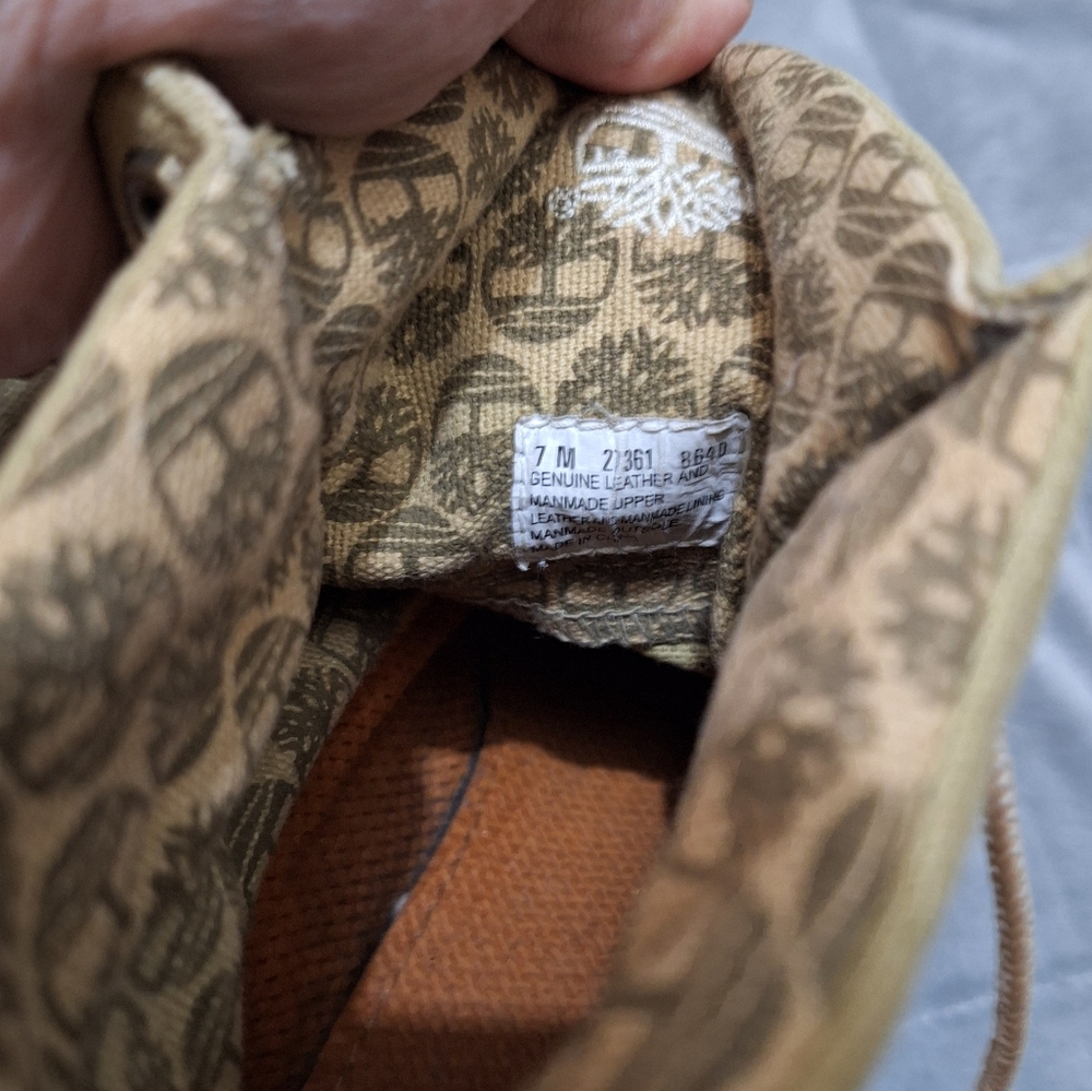 Timberland Boots - Picture 8 of 9